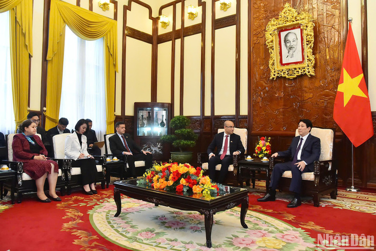 Chủ tịch nước Lương Cường tiếp Đại sứ Algeria tại Việt Nam