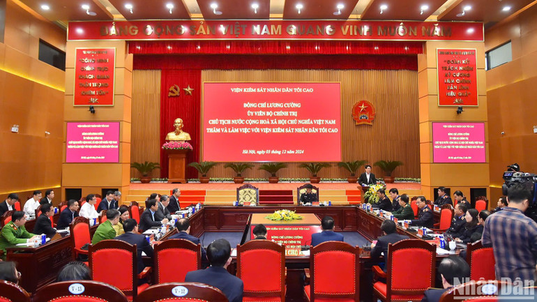 Toàn cảnh buổi làm việc.