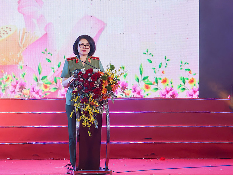 Thiếu tướng Ngô Hoài Thu, Phó Cục trưởng Cục Công tác đảng và công tác chính trị, Bộ Công an phát biểu bế mạc.