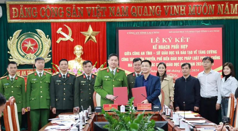 Sở Giáo dục và Đào tạo và Công an tỉnh Lai Châu ký kết quy chế phối hợp.