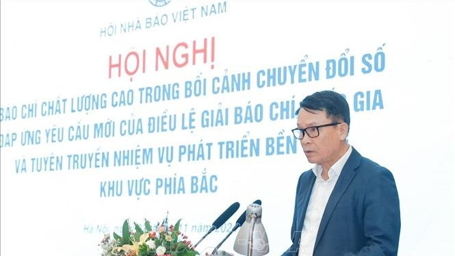 Phó Chủ tịch Thường trực Hội Nhà báo Việt Nam Nguyễn Đức Lợi phát biểu khai mạc.