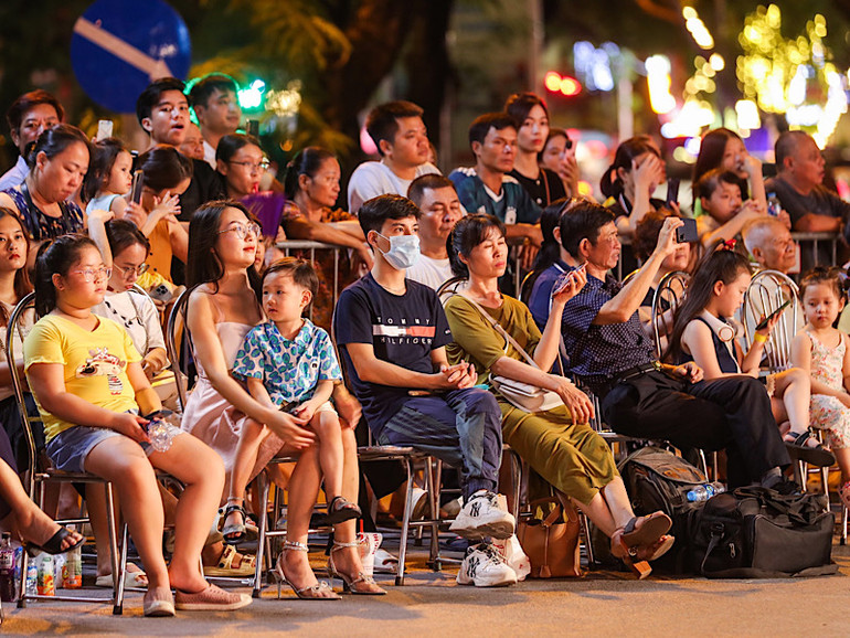 Chương trình hòa nhạc nghệ thuật “Vang mãi khúc quân hành” ảnh 2