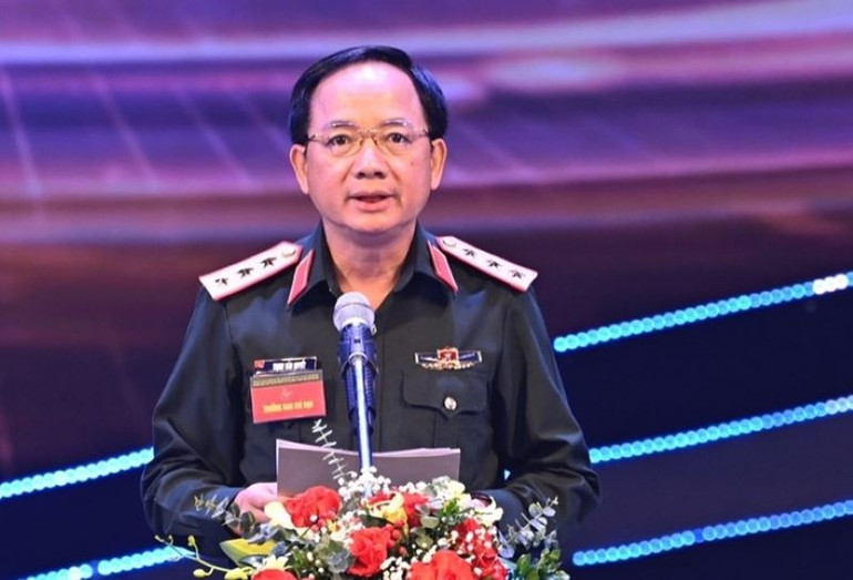 Thượng tướng Trịnh Văn Quyết phát biểu bế mạc hội diễn.
