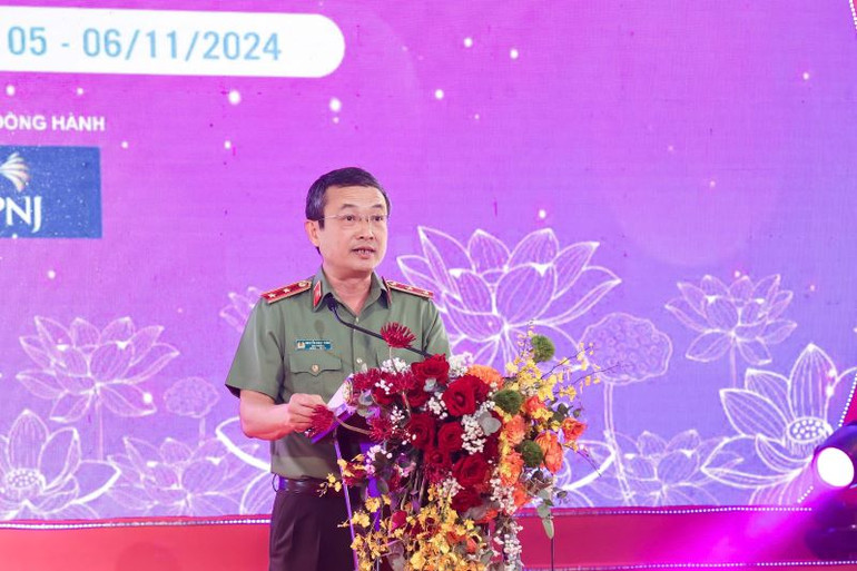 Trung tướng Nguyễn Ngọc Toàn phát biểu khai mạc.