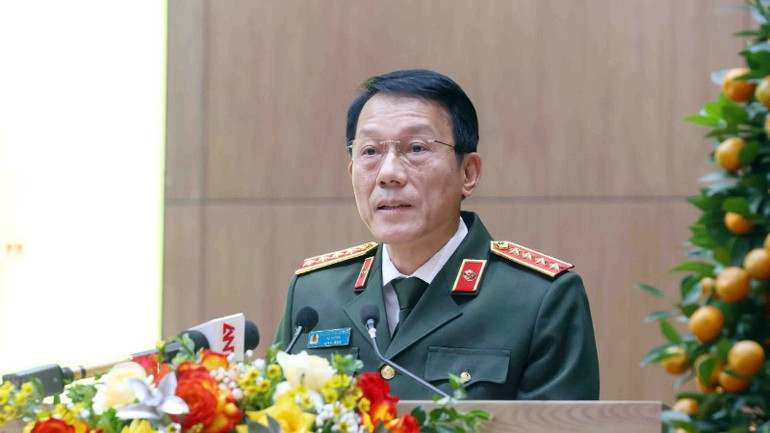 Đại tướng Lương Tam Quang phát biểu tại lễ ra mắt sách. Đại tướng Lương Tam Quang phát biểu tại lễ ra mắt sách.