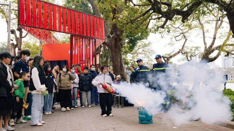 Nhiều hoạt động trải nghiệm, giáo dục tương tác 2 chiều thú vị mang đến nhiều trải nghiệm. Nhiều hoạt động trải nghiệm, giáo dục tương tác 2 chiều thú vị mang đến nhiều trải nghiệm.