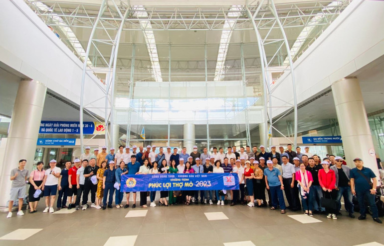 Chuyến đầu tiên trong Chương trình Phúc lợi thợ mỏ tại Đà Lạt (Lâm Đồng).