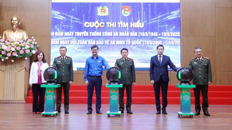 Phát động Cuộc thi tìm hiểu 80 năm Ngày truyền thống Công an nhân dân, 20 năm Ngày hội toàn dân bảo vệ an ninh Tổ quốc.