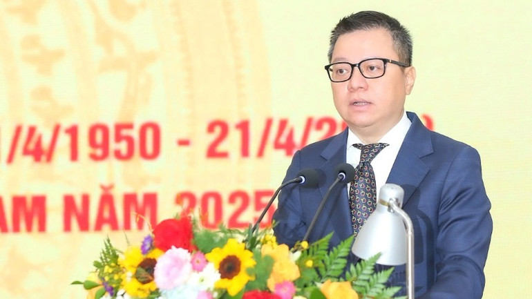 Chủ tịch Hội Nhà báo Việt Nam Lê Quốc Minh phát biểu tổng kết hội nghị. Chủ tịch Hội Nhà báo Việt Nam Lê Quốc Minh phát biểu tổng kết hội nghị.