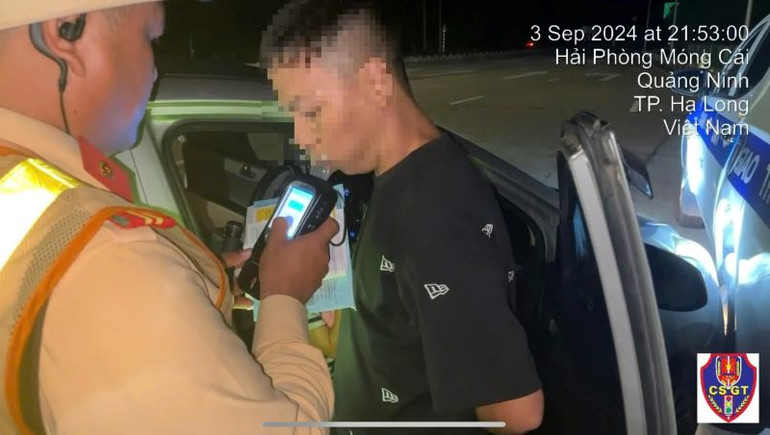 Tài xế Hoàng Thế D. vi phạm ở mức rất cao 0.443 mg/L khí thở.