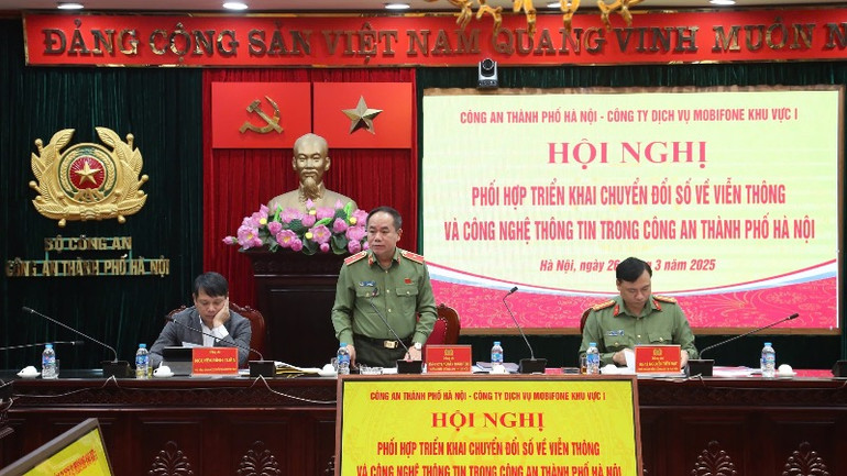 Thiếu tướng Nguyễn Thanh Tùng, Giám đốc Công an thành phố chủ trì hội nghị.