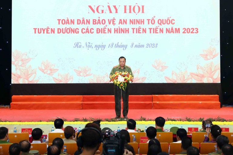 Giám đốc Công an thành phố Hà Nội, Trung tướng Nguyễn Hải Trung phát biểu khai mạc.