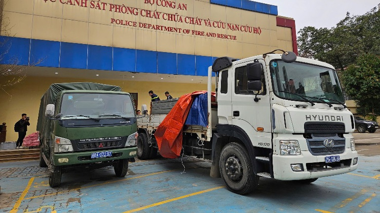 Trang thiết bị sẵn sàng lên đường.