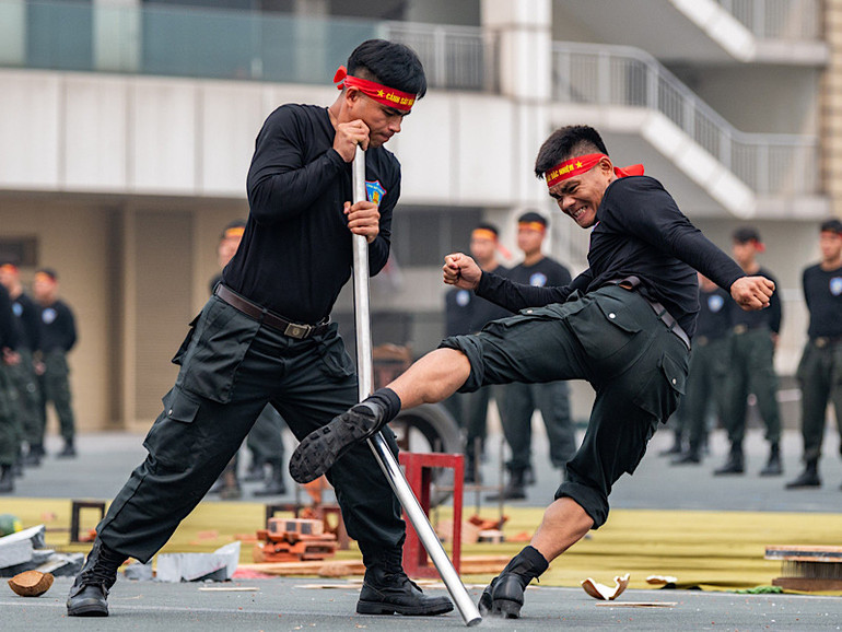 Một màn võ thuật.