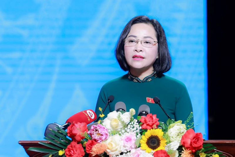 Phó Chủ tịch Quốc hội Nguyễn Thị Thanh biểu dương và phát biểu chỉ đạo hội nghị.