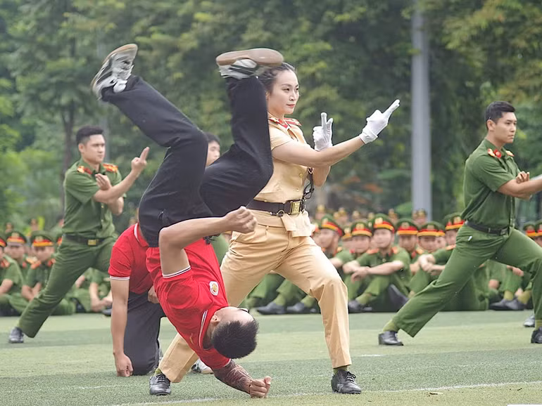 Màn thi võ thuật tại hội thi.