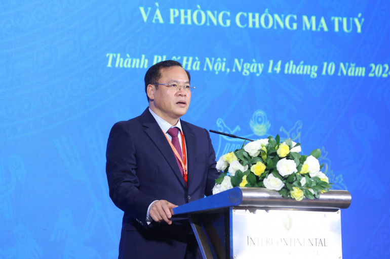 Trung tướng Nguyễn Văn Long phát biểu tại Hội nghị.