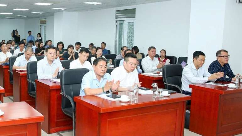 Các thành viên Hội đồng sơ khảo. Các thành viên Hội đồng sơ khảo.