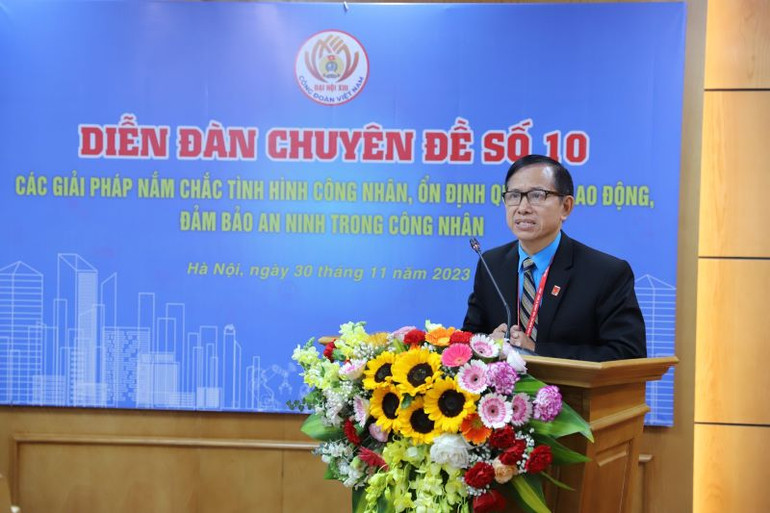 Phó Trưởng Ban Tuyên giáo Tổng Liên đoàn Lao động Việt Nam Vũ Mạnh Tiêm phát biểu.