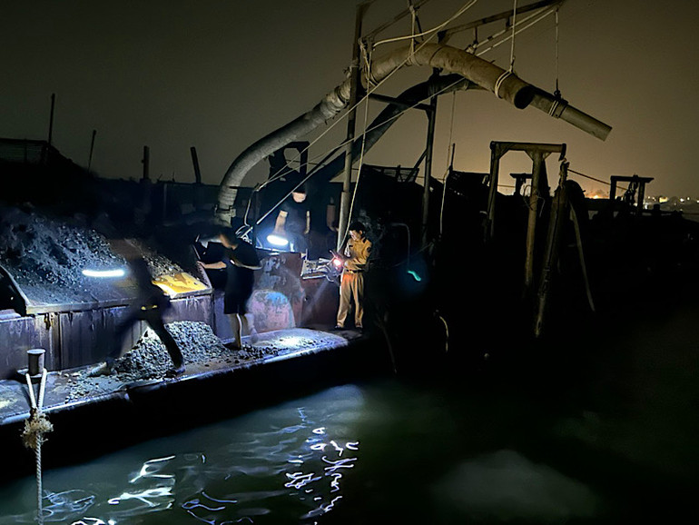 Hiện trường và tang vật.