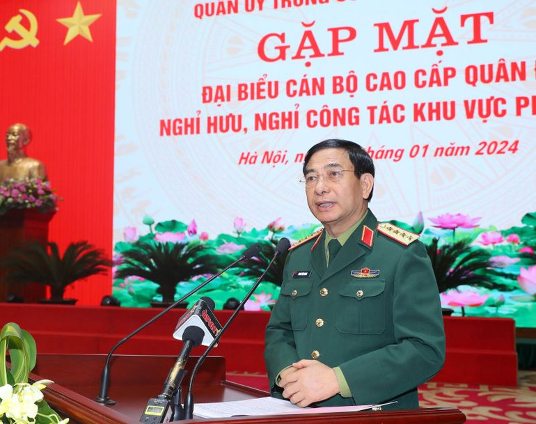 Đại tướng Phan Văn Giang phát biểu tại buổi gặp mặt.
