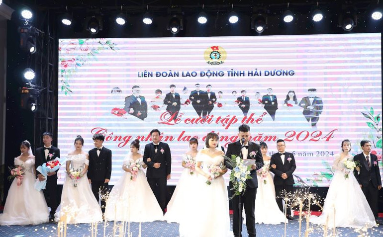 Đám cưới tập thể do Liên đoàn Lao động tỉnh Hải Dương tổ chức.