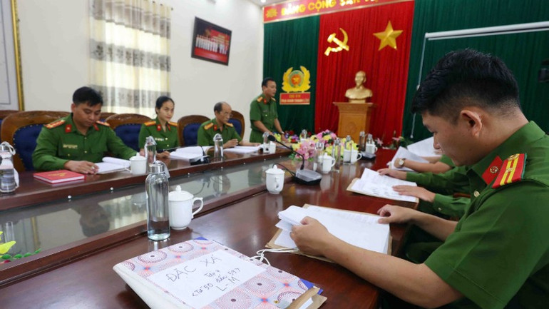 Hội đồng thẩm định đặc xá Trại giam Thanh Lâm (C10) họp xét, lập hồ sơ trình Hội đồng Tư vấn đặc xá thẩm tra, xét duyệt.