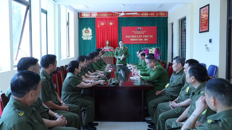 Công an xã Vạn Hòa triển khai nhiệm vụ công tác năm 2025. Công an xã Vạn Hòa triển khai nhiệm vụ công tác năm 2025.