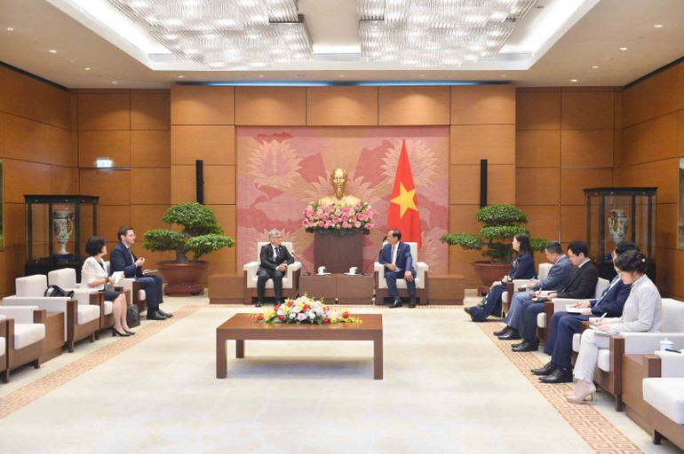 Quang cảnh buổi tiếp.