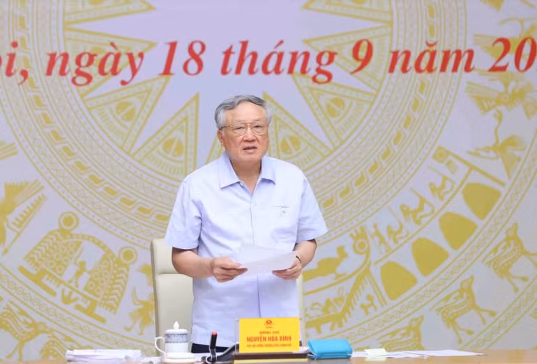 Phó Thủ tướng Thường trực Nguyễn Hòa Bình, Chủ tịch Hội đồng tư vấn đặc xá năm 2024 chủ trì cuộc họp.