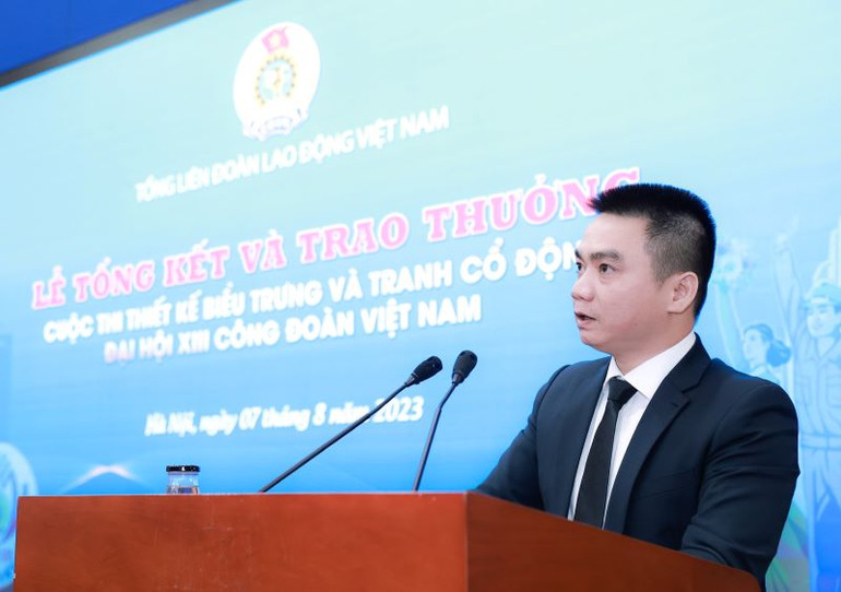 Tác giả Nguyễn Ngọc Huy Mẫn (Đà Nẵng) đạt giải Nhất biểu trưng. Tác giả Nguyễn Ngọc Huy Mẫn (Đà Nẵng) đạt giải Nhất biểu trưng.