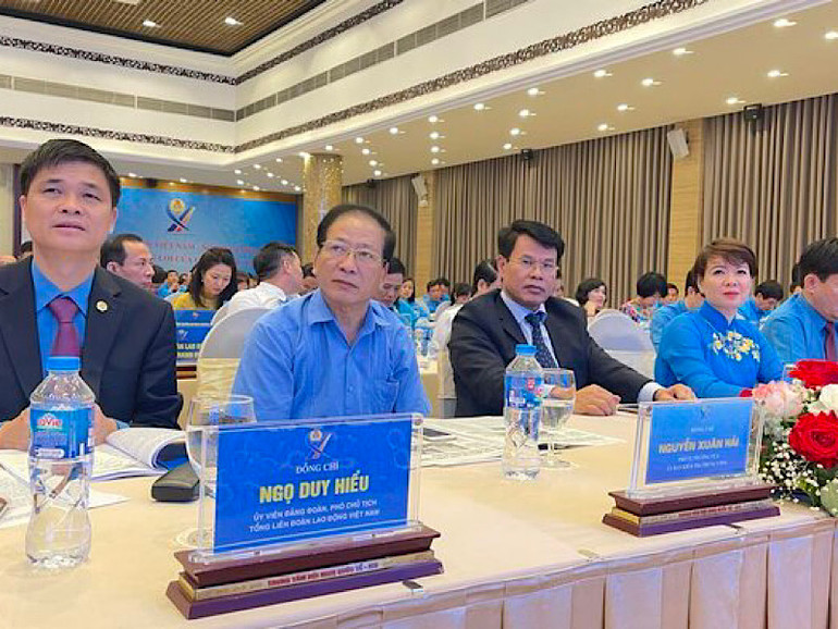 Đại biểu dự Đại hội.