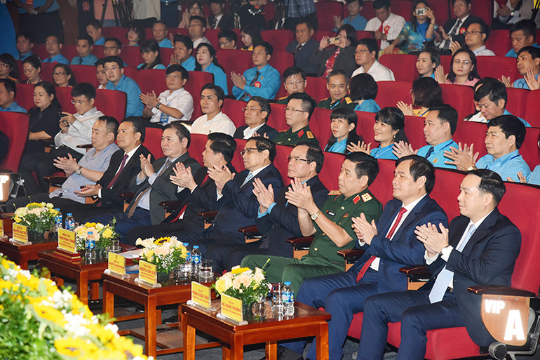 Các đại biểu tham dự buổi lễ. (Ảnh: Trần Hải) Các đại biểu tham dự buổi lễ. (Ảnh: Trần Hải)