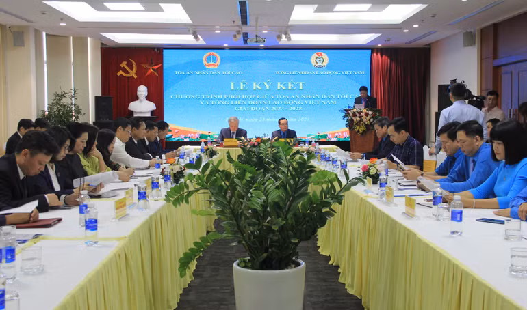 Toàn cảnh Hội nghị. Toàn cảnh Hội nghị.