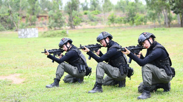 Ba "bóng hồng" ở Trung tâm Huấn luyện quốc gia về phòng chống khủng bố.