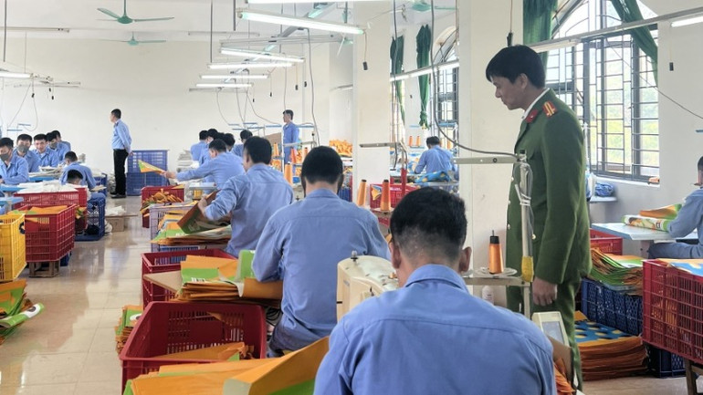 Tìm lại chính mình trong những giờ lao động, học tập.