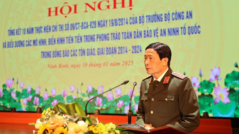 Thứ trưởng Lê Quốc Hùng phát biểu khai mạc Hội nghị.