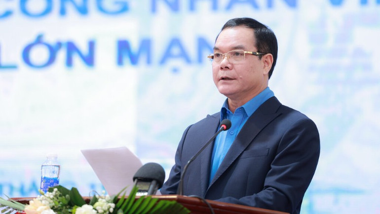 Chủ tịch Tổng Liên đoàn Lao động Việt Nam Nguyễn Đình Khang phát biểu khai mạc Hội thảo. Chủ tịch Tổng Liên đoàn Lao động Việt Nam Nguyễn Đình Khang phát biểu khai mạc Hội thảo.