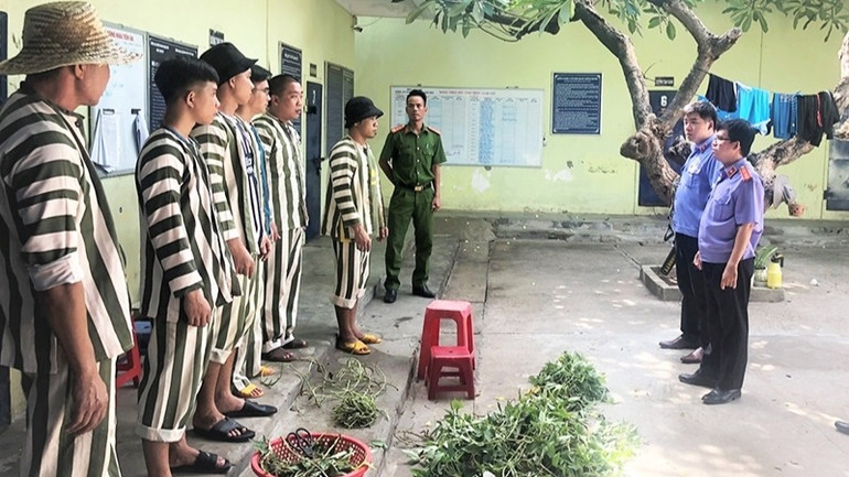 Kiểm sát tại nhà tạm giữ Công an. (Ảnh: minh họa)