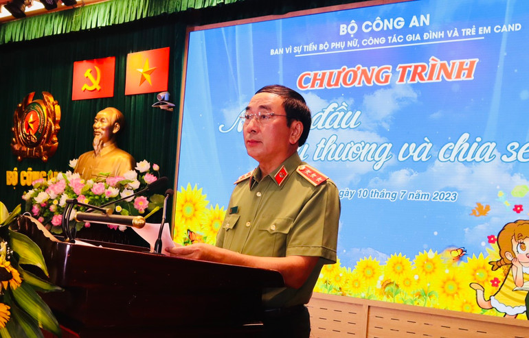 Thượng tướng Trần Quốc Tỏ phát biểu chỉ đạo.