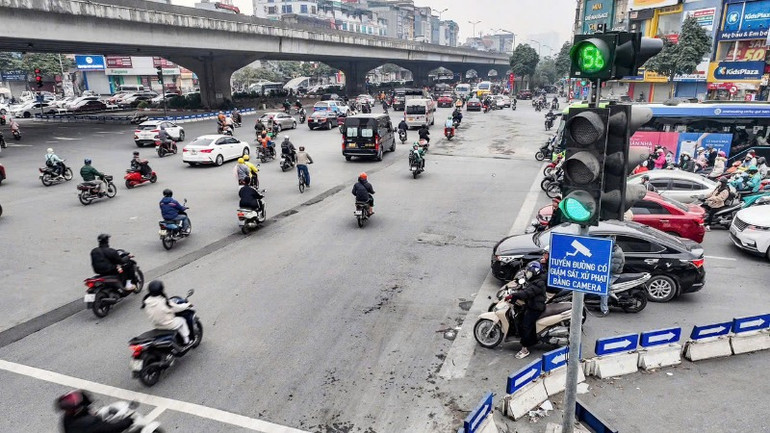 Những tuyến đường có giám sát xử phạt bằng camera sẽ giúp lực lượng Cảnh sát giao thông trong bảo đảm trật tự an toàn giao thông.