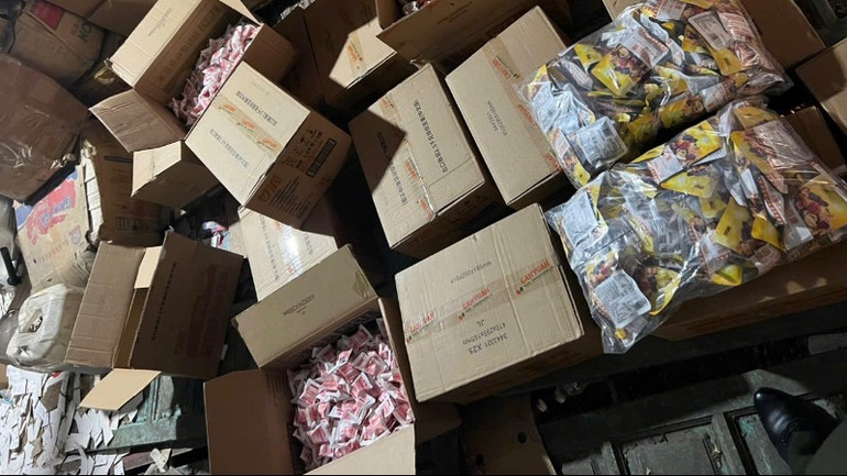 Số hàng hóa không rõ nguồn gốc bị thu giữ.