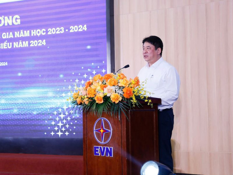 Tổng Giám đốc EVN Nguyễn Anh Tuấn phát biểu. Tổng Giám đốc EVN Nguyễn Anh Tuấn phát biểu.