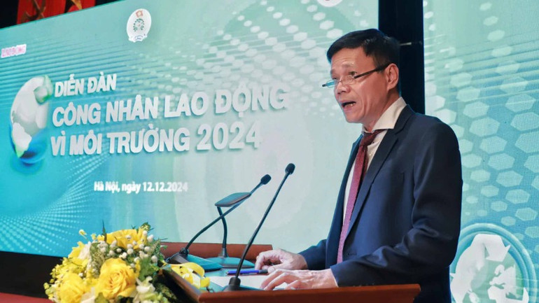 Tổng Biên tập Báo Lao Động Nguyễn Ngọc Hiển phát biểu khai mạc. Tổng Biên tập Báo Lao Động Nguyễn Ngọc Hiển phát biểu khai mạc.