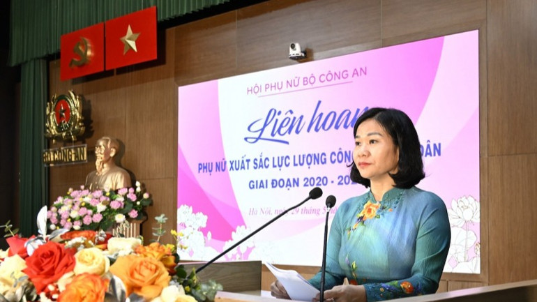 Chủ tịch Hội Liên hiệp Phụ nữ Việt Nam Nguyễn Thị Tuyến phát biểu tại sự kiện. Chủ tịch Hội Liên hiệp Phụ nữ Việt Nam Nguyễn Thị Tuyến phát biểu tại sự kiện.