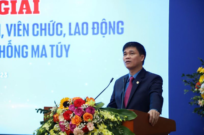Phó Chủ tịch Tổng Liên đoàn Lao động Việt Nam Ngọ Duy Hiểu phát biểu tại lễ kỷ niệm.