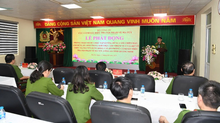 Trung tướng Nguyễn Văn Viện đề nghị nêu cao tinh thần trách nhiệm, chủ động dự kiến tình huống phức tạp có thể xảy ra trong quá trình phá án.