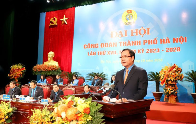 Đồng chí Nguyễn Đình Khang phát biểu chỉ đạo.