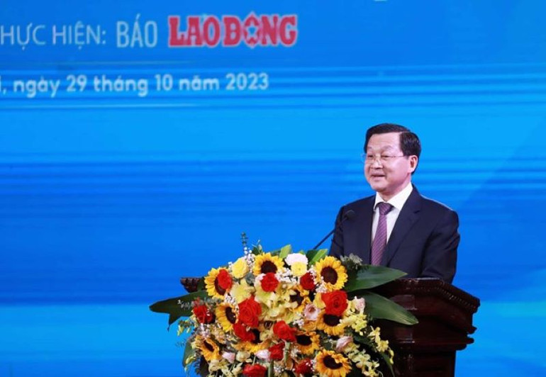 Phó Thủ tướng Lê Minh Khái dự và chỉ đạo chương trình.