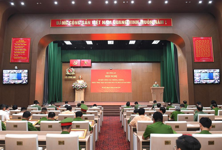 Quang cảnh hội nghị.